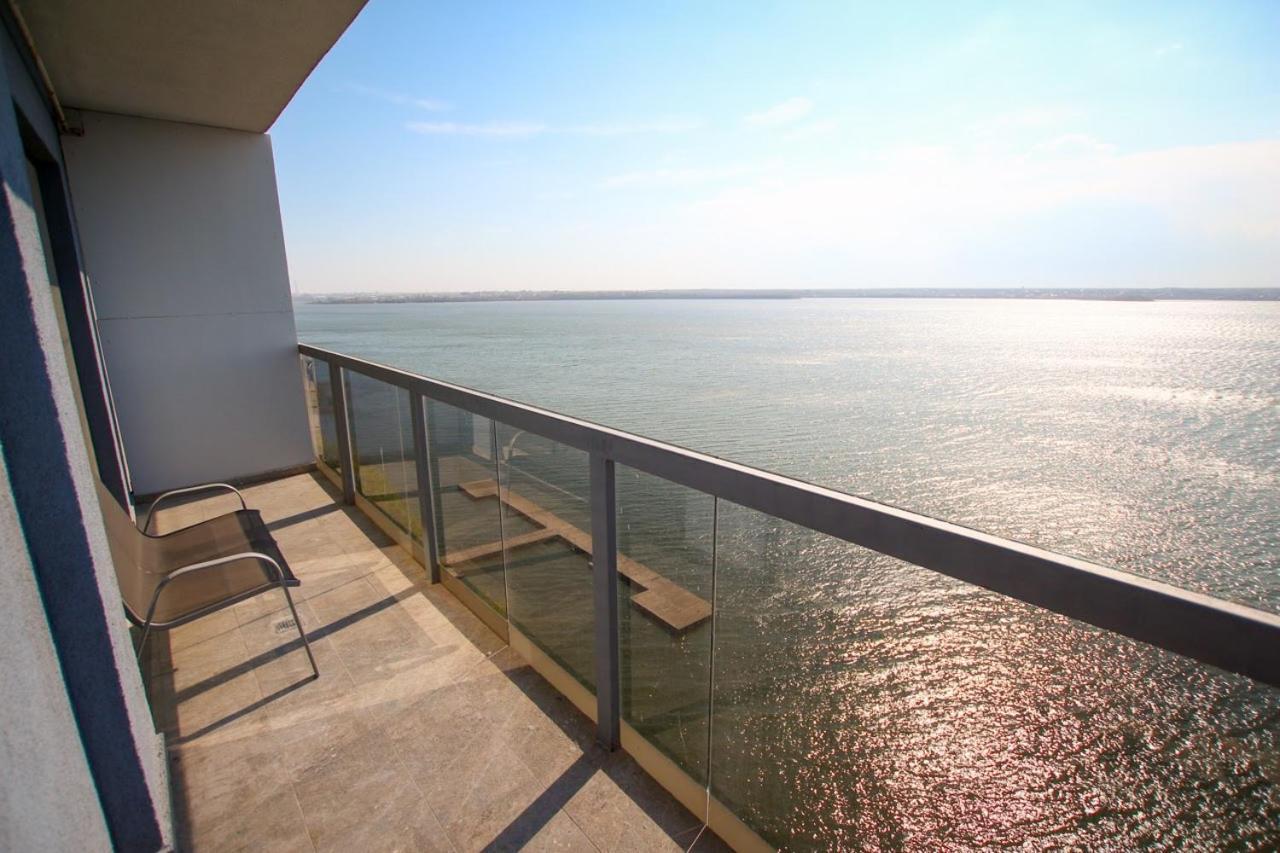 Lake Boutique Apartments & Rooms Mamaia Bagian luar foto