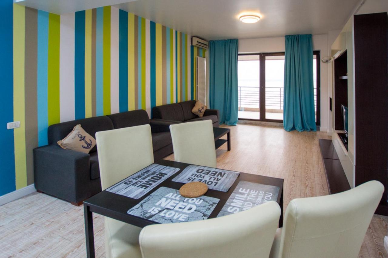 Lake Boutique Apartments & Rooms Mamaia Bagian luar foto