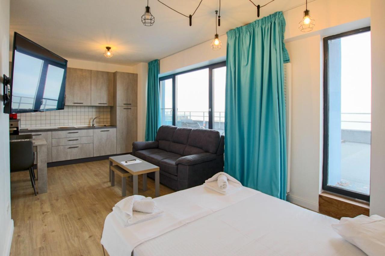 Lake Boutique Apartments & Rooms Mamaia Bagian luar foto