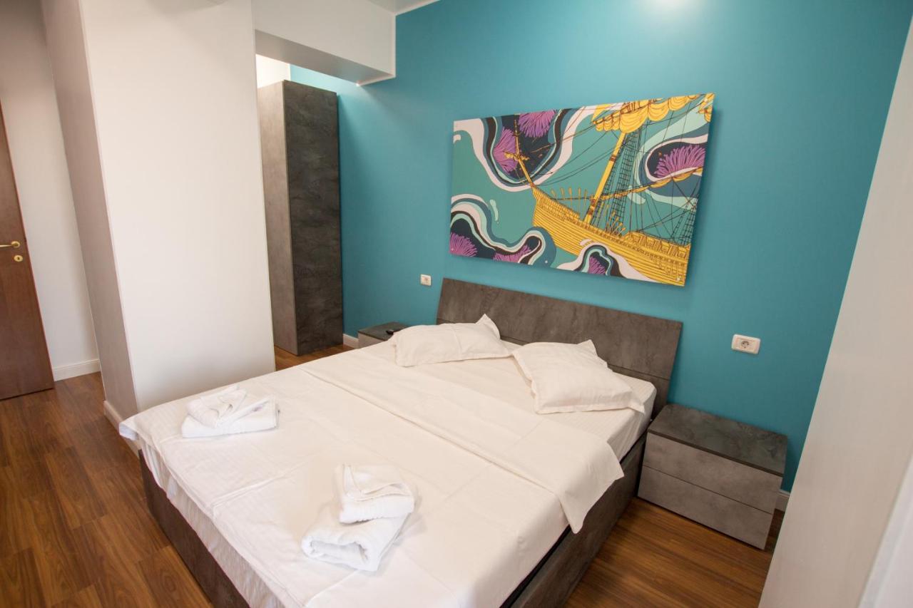 Lake Boutique Apartments & Rooms Mamaia Bagian luar foto