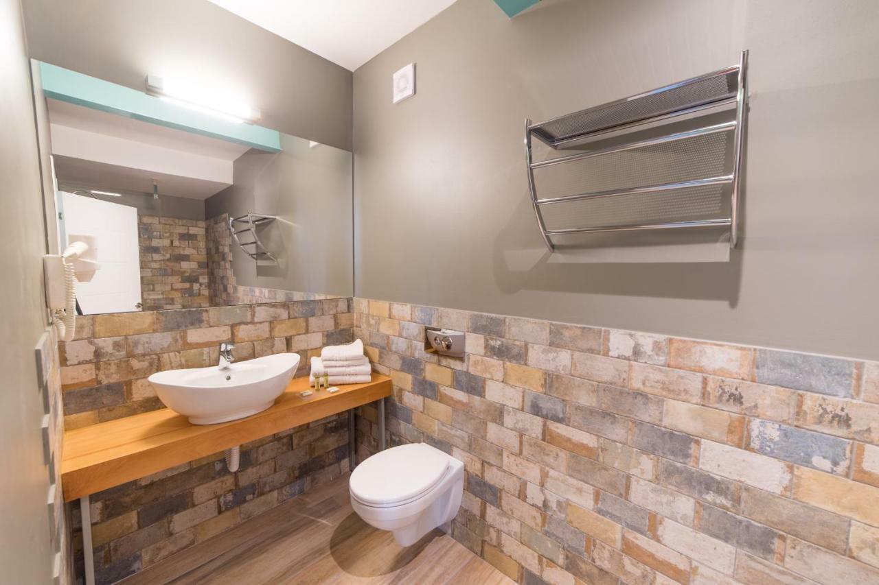 Lake Boutique Apartments & Rooms Mamaia Bagian luar foto