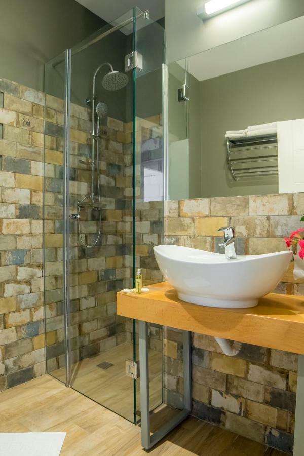 Lake Boutique Apartments & Rooms Mamaia Bagian luar foto